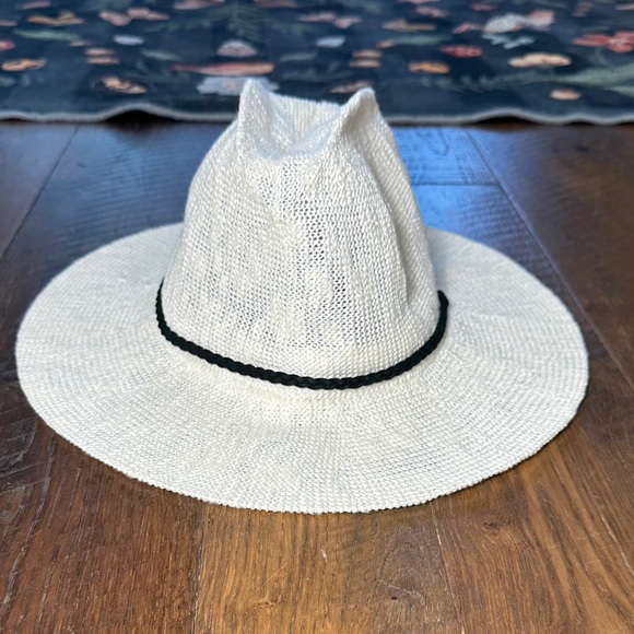 Rachel Zoe Accessories - Rachel Zoe Ivory Textured Sun Hat
